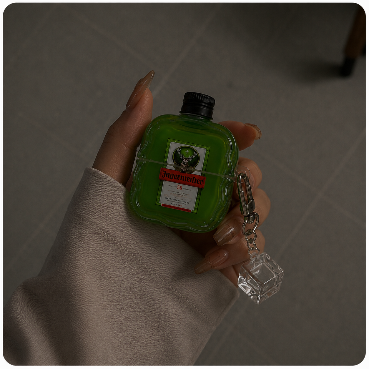 LUNAR JÄGER AIRPOD CASE
